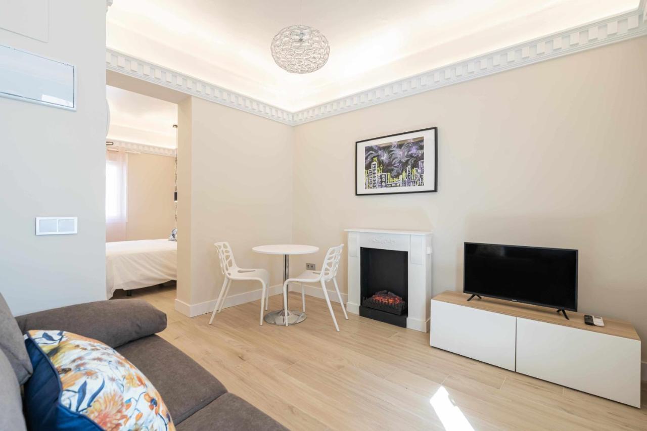 Nuevo Bien Comunicado 1 Dormitorio Madrid Buitenkant foto