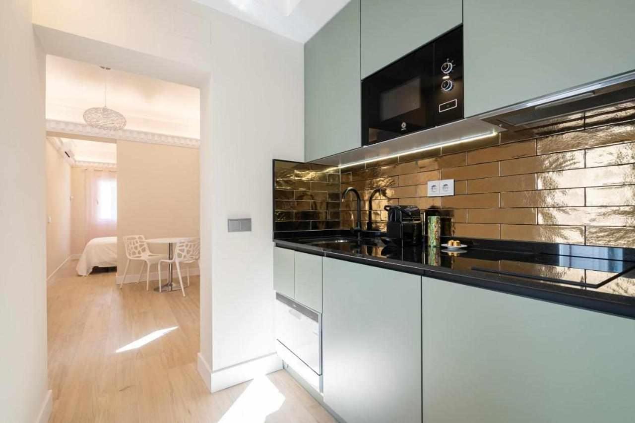 Nuevo Bien Comunicado 1 Dormitorio Madrid Buitenkant foto
