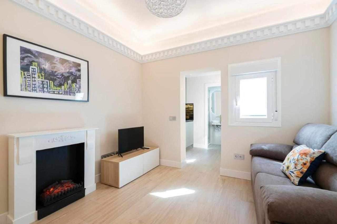 Nuevo Bien Comunicado 1 Dormitorio Madrid Buitenkant foto