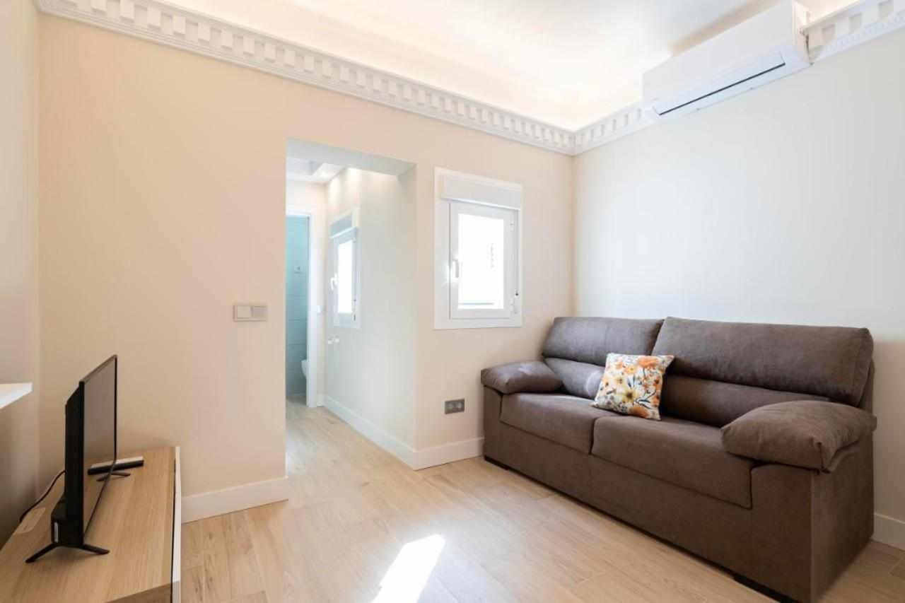 Nuevo Bien Comunicado 1 Dormitorio Madrid Buitenkant foto