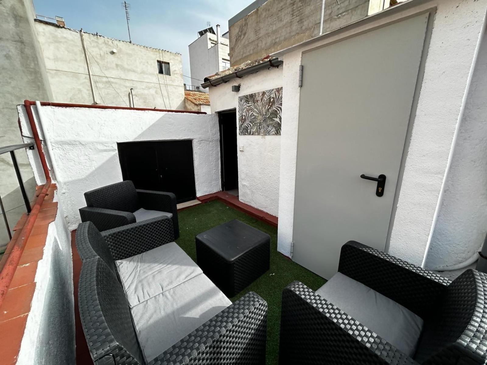 Nuevo Bien Comunicado 1 Dormitorio Madrid Buitenkant foto